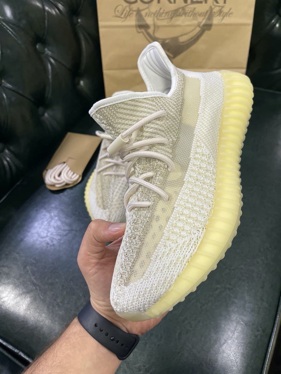 Yeezy 350 V2 — фото 1