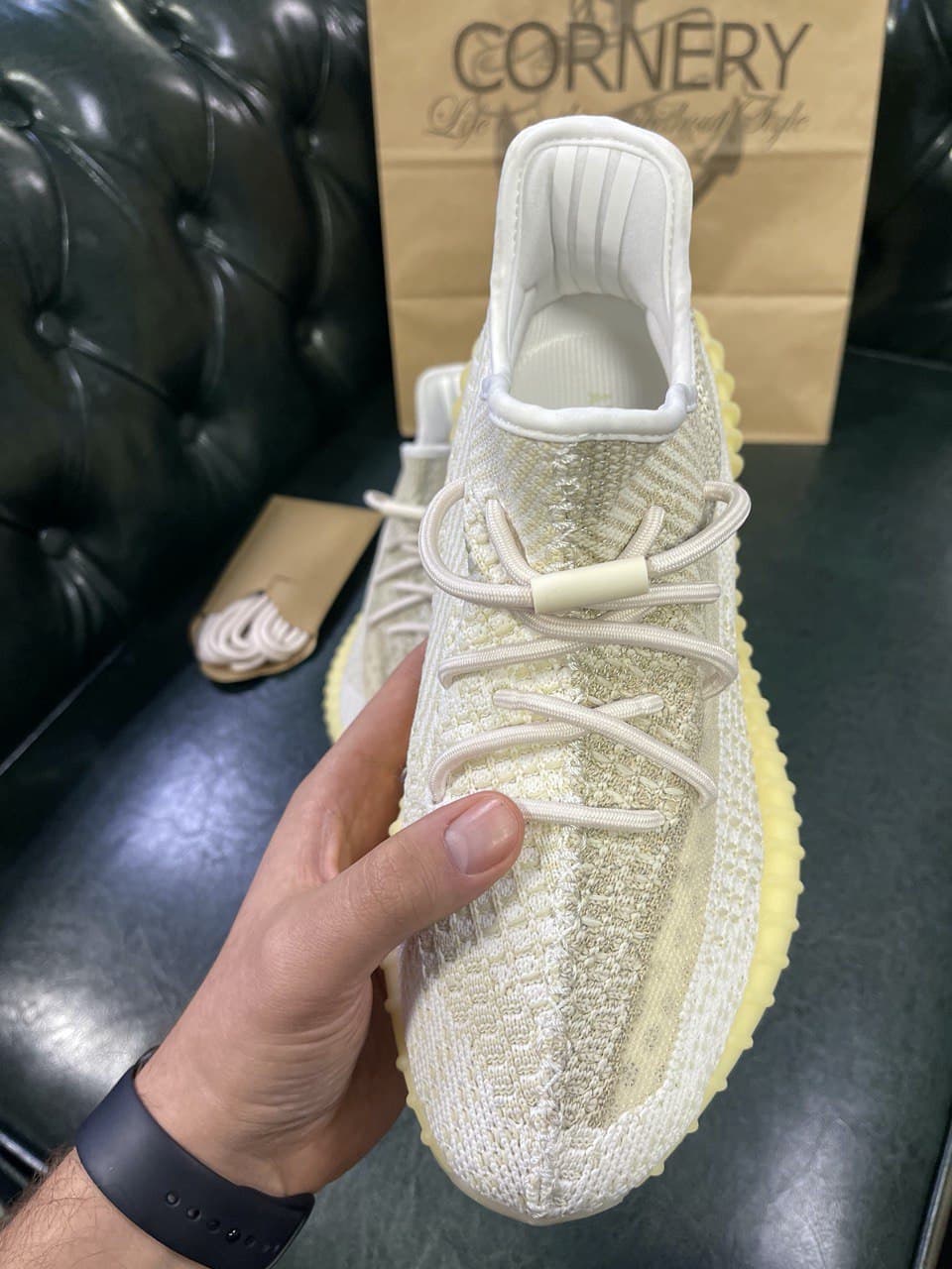 Yeezy 350 V2 — фото 2