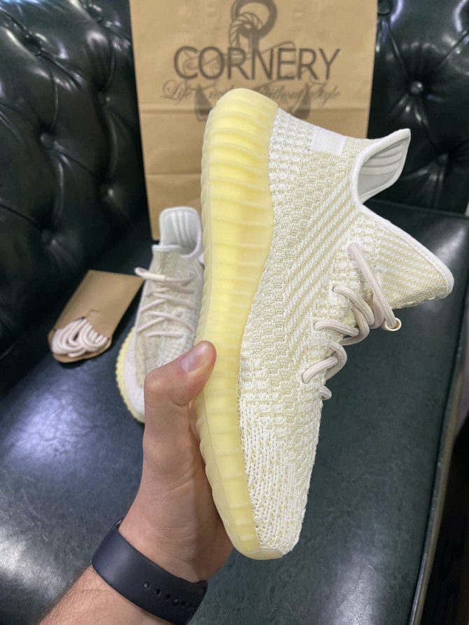 Yeezy 350 V2 — изображение 7