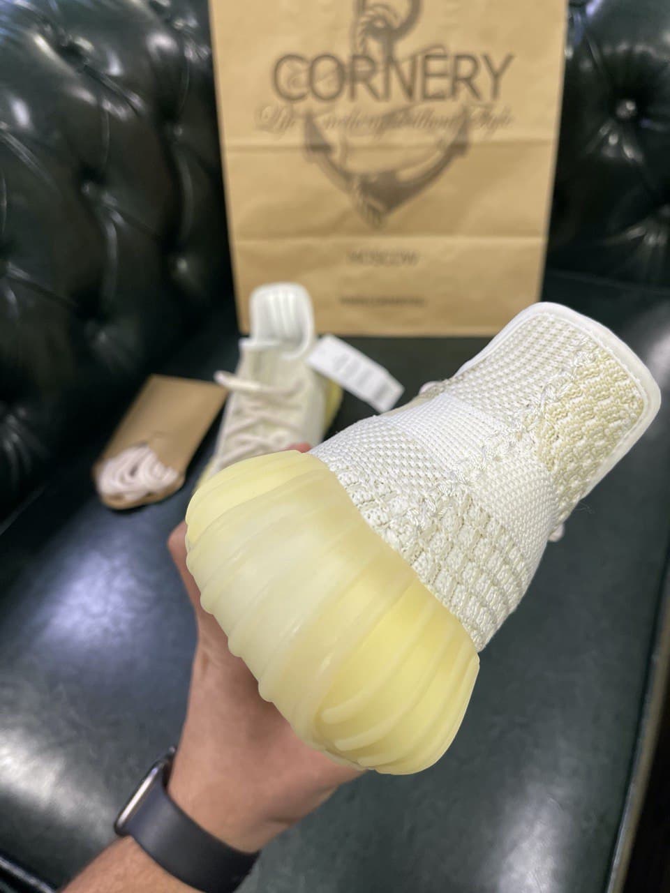 Yeezy 350 V2 — фото 8