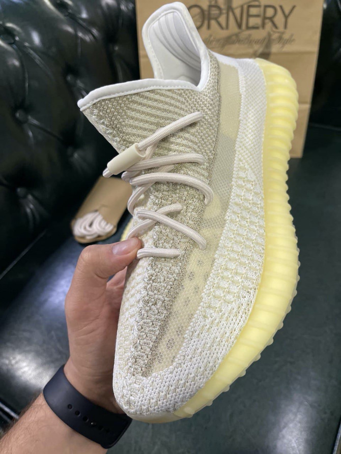Yeezy 350 V2 — изображение 9