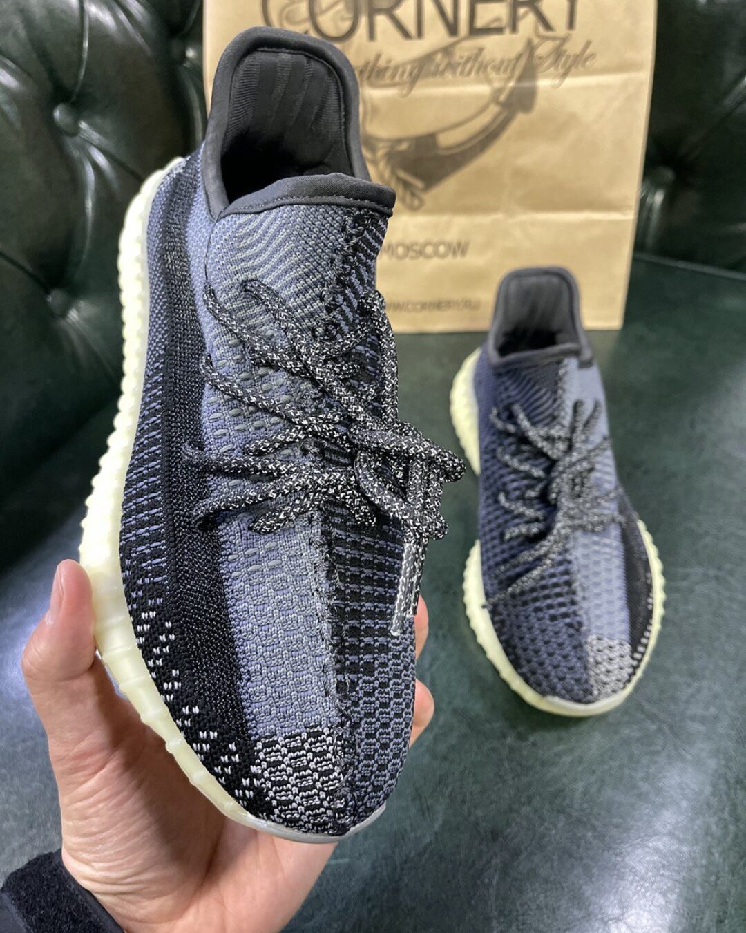 Yeezy 350 V2 Asriel — изображение 9