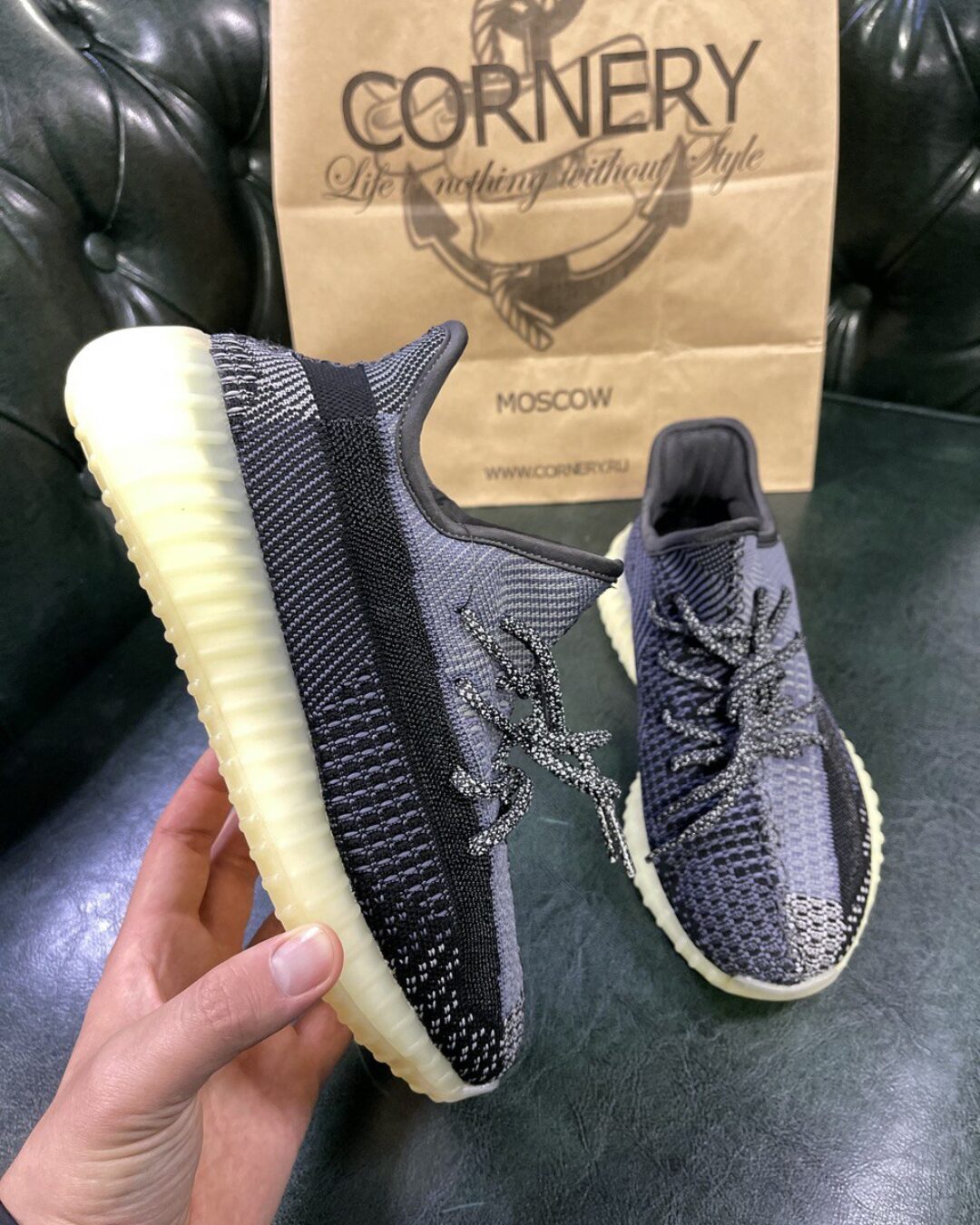 Yeezy 350 V2 Asriel — изображение 8