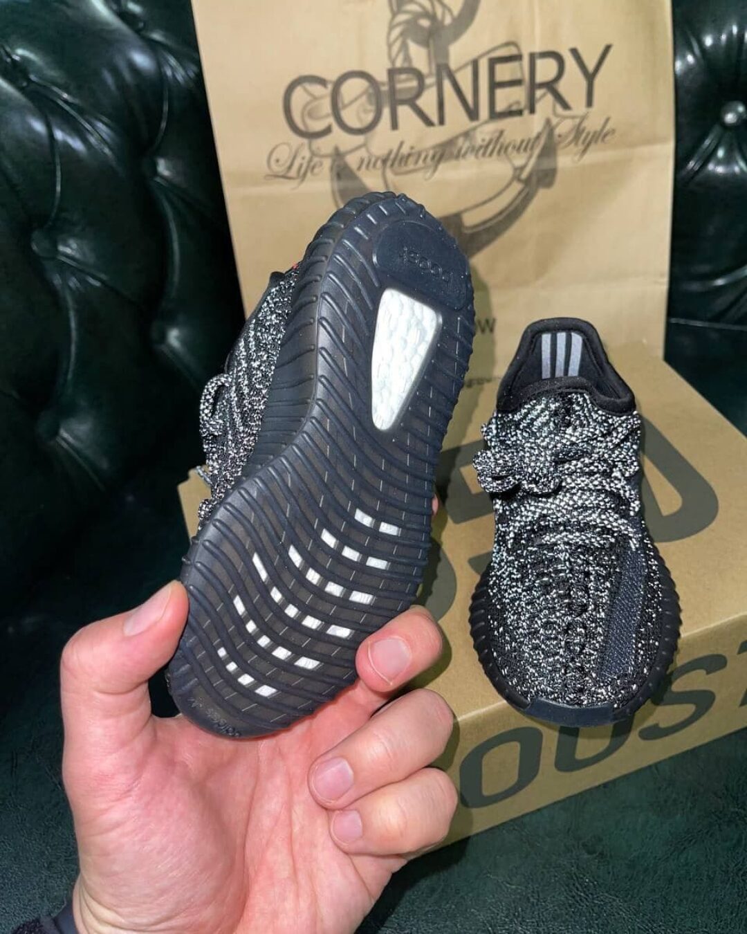 Yeezy 350 Kids "Black Reflective" — изображение 6
