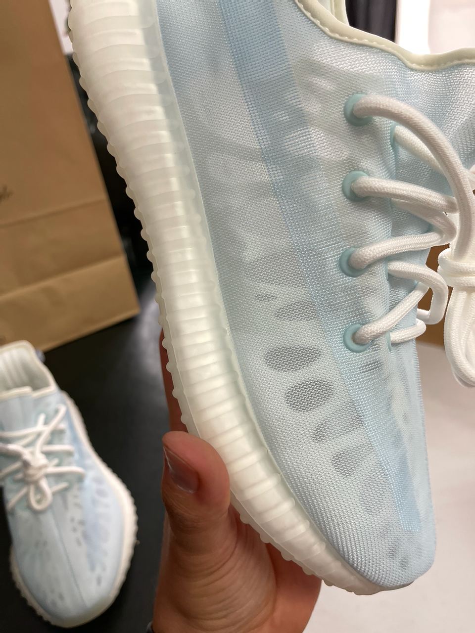 Yeezy 350 V2 Mono Ice — фото 8