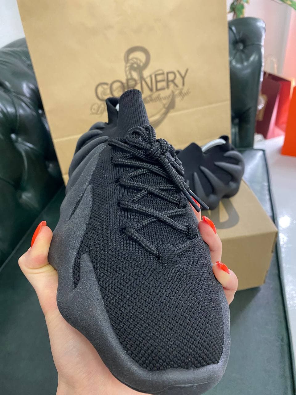 Yeezy 450  Clowht — фото 2