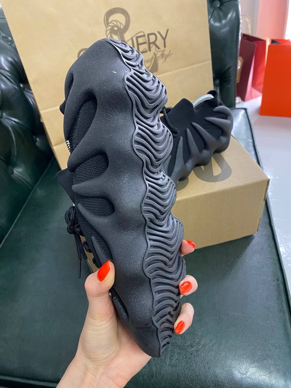 Yeezy 450  Clowht — фото 5