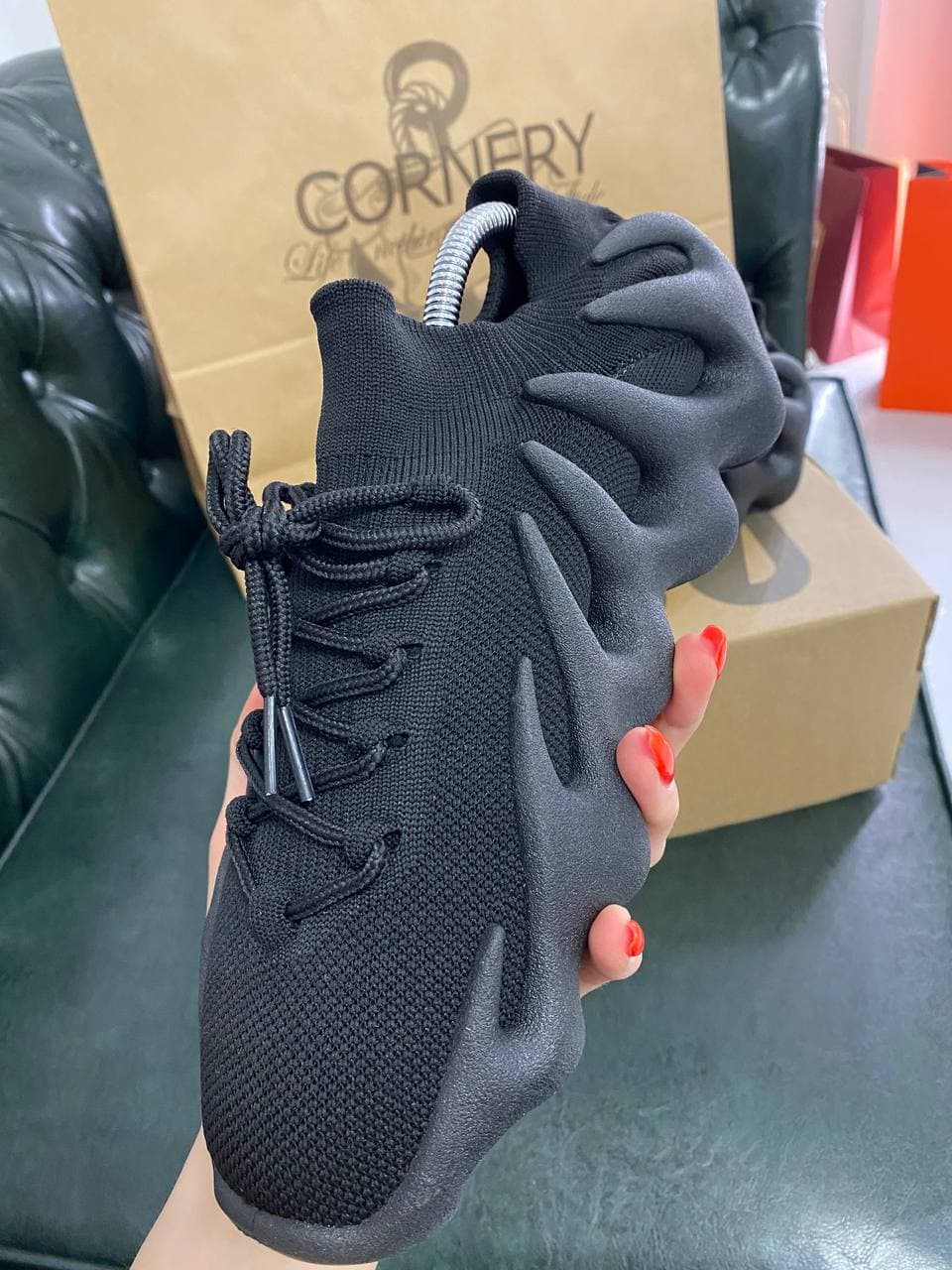 Yeezy 450  Clowht — фото 6
