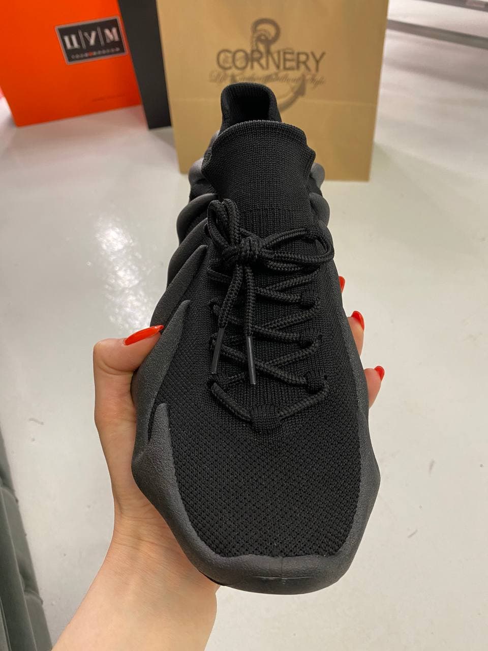 Yeezy 450  Clowht — фото 9