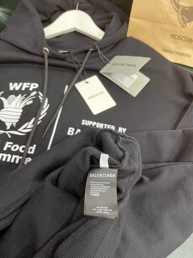 Худи Balenciaga — изображение 3