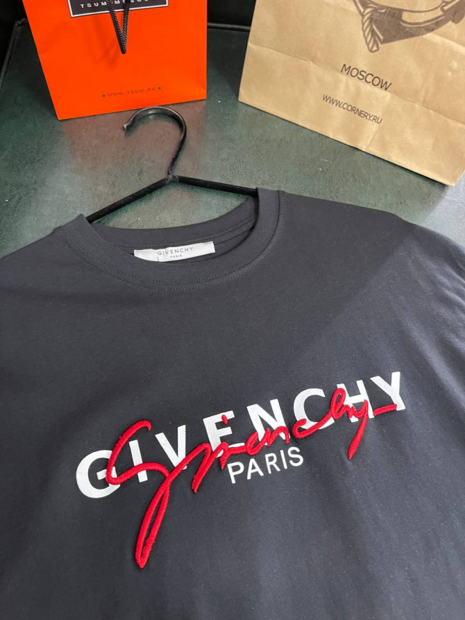Футболка Givenchy — изображение 2