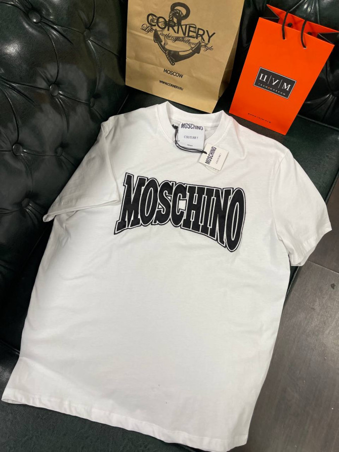 Футболка Moschino