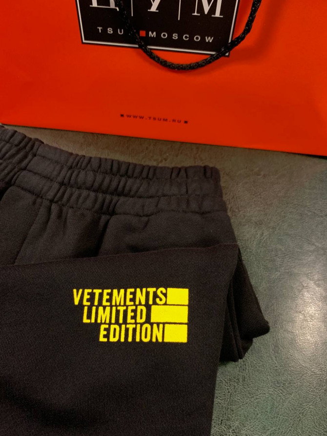 Спортивные штаны Vetements — изображение 8