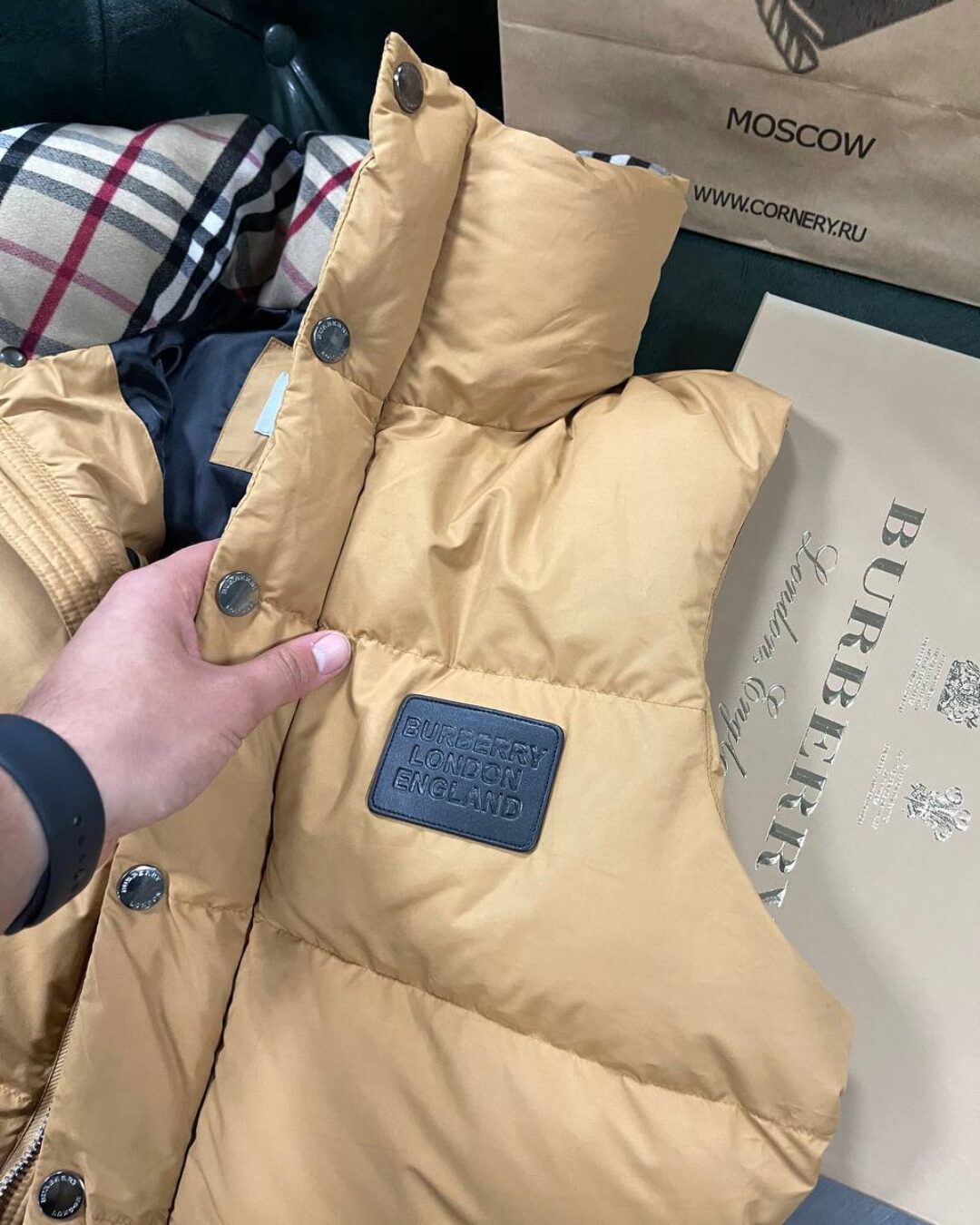 Жилет Burberry — изображение 4