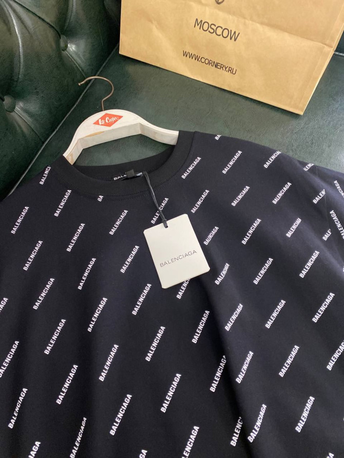 Футболка Balenciaga — изображение 2