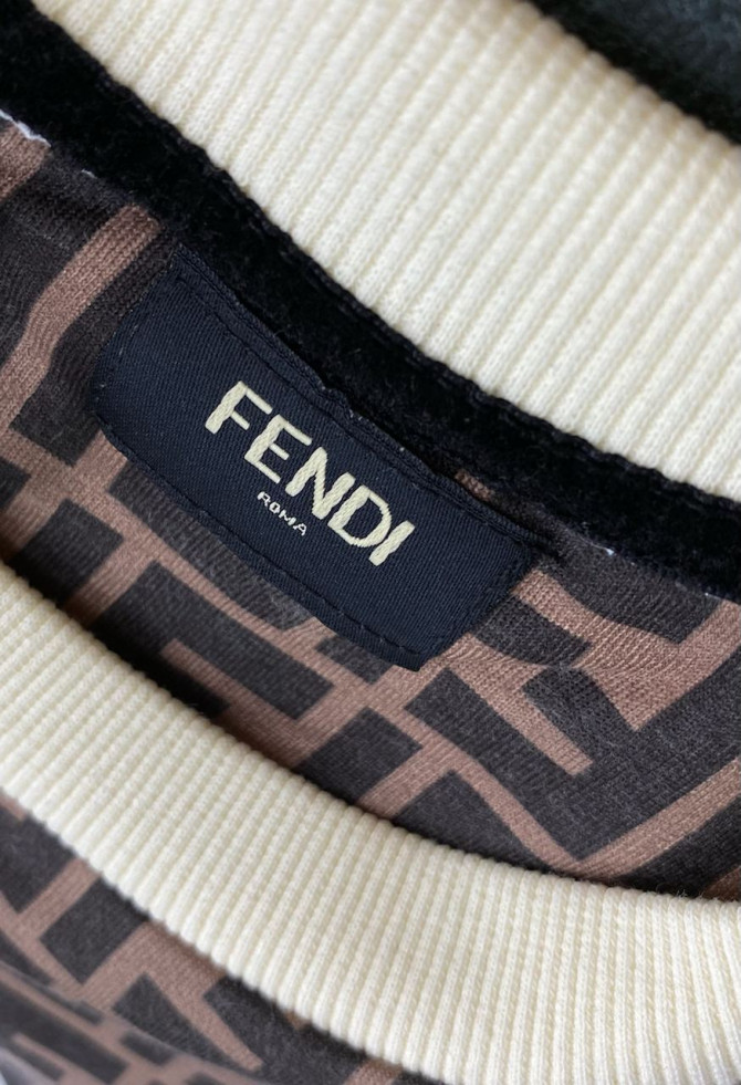 Кофта Fendi — изображение 8