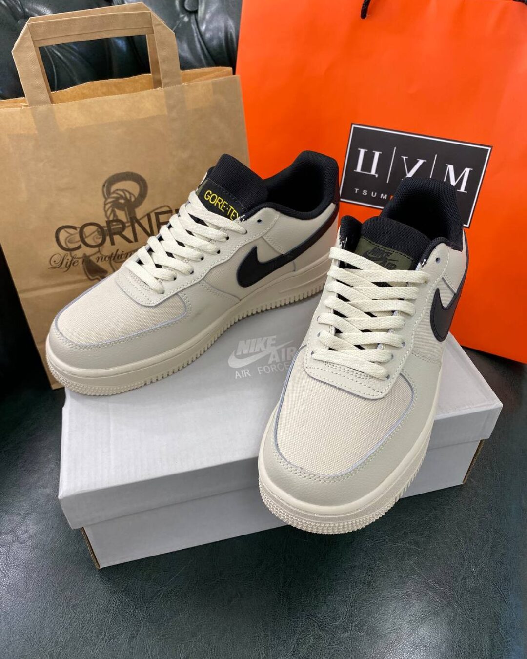 Кроссовки Nike Air Force 1 Low Gore-Tex — изображение 2