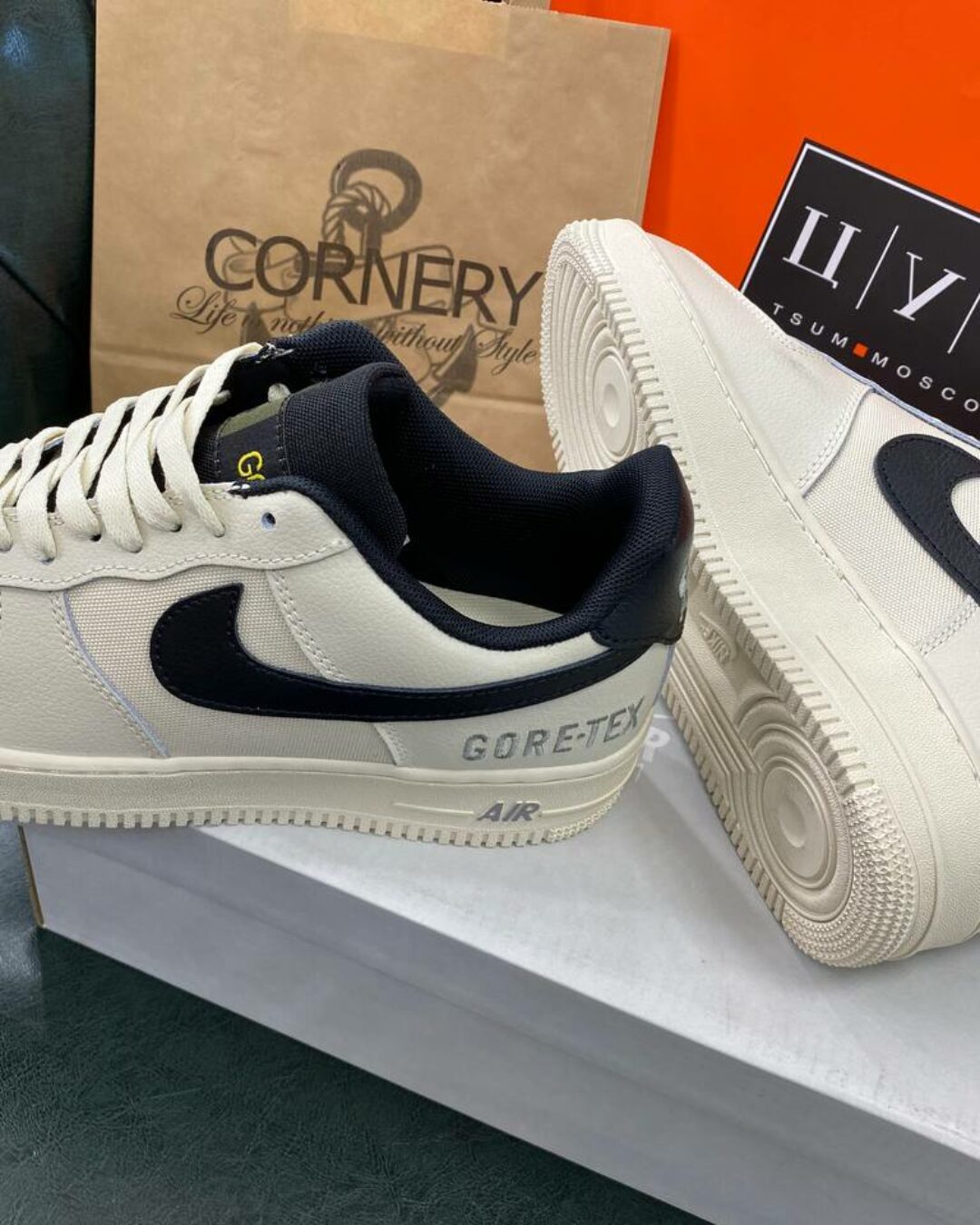 Кроссовки Nike Air Force 1 Low Gore-Tex — изображение 7