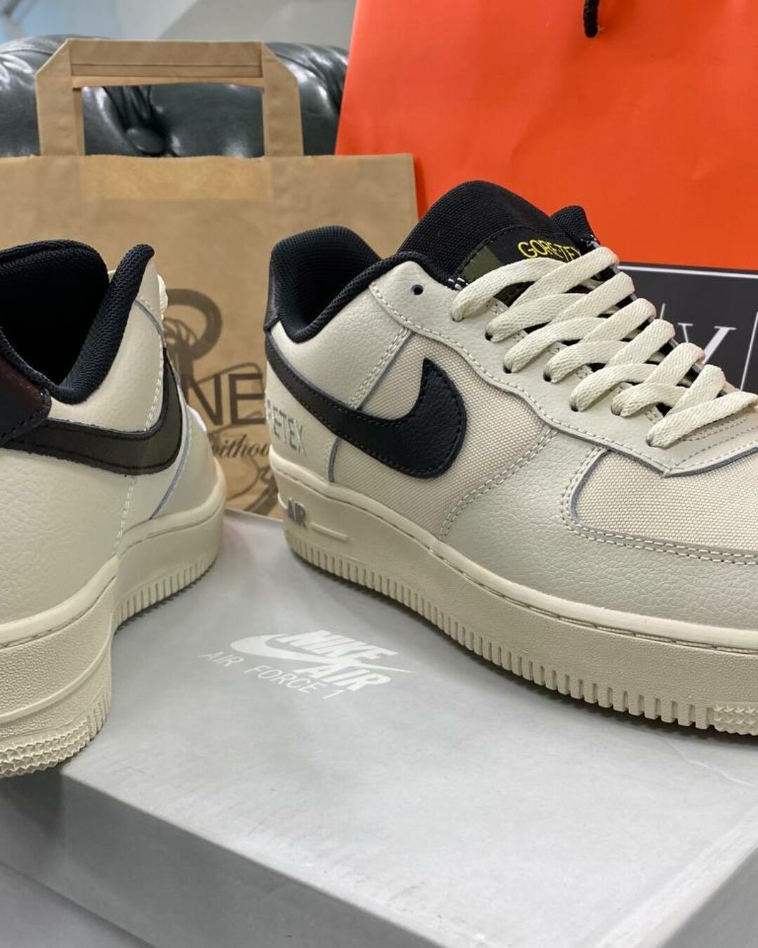 Кроссовки Nike Air Force 1 Low Gore-Tex — изображение 5