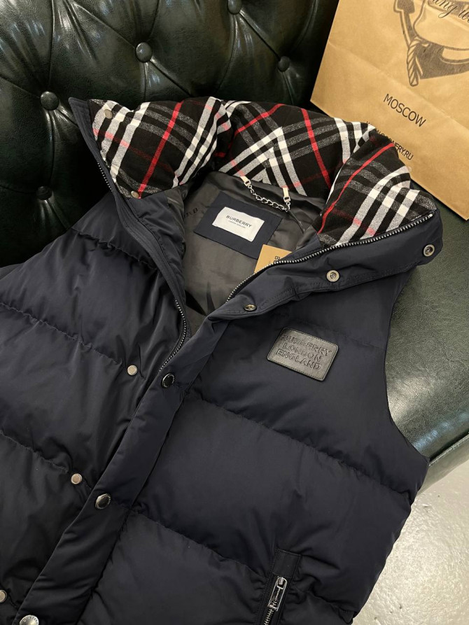 Жилет Burberry — изображение 3