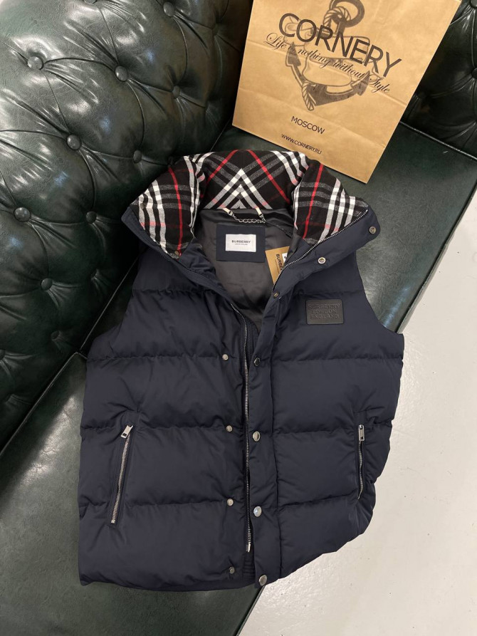 Жилет Burberry