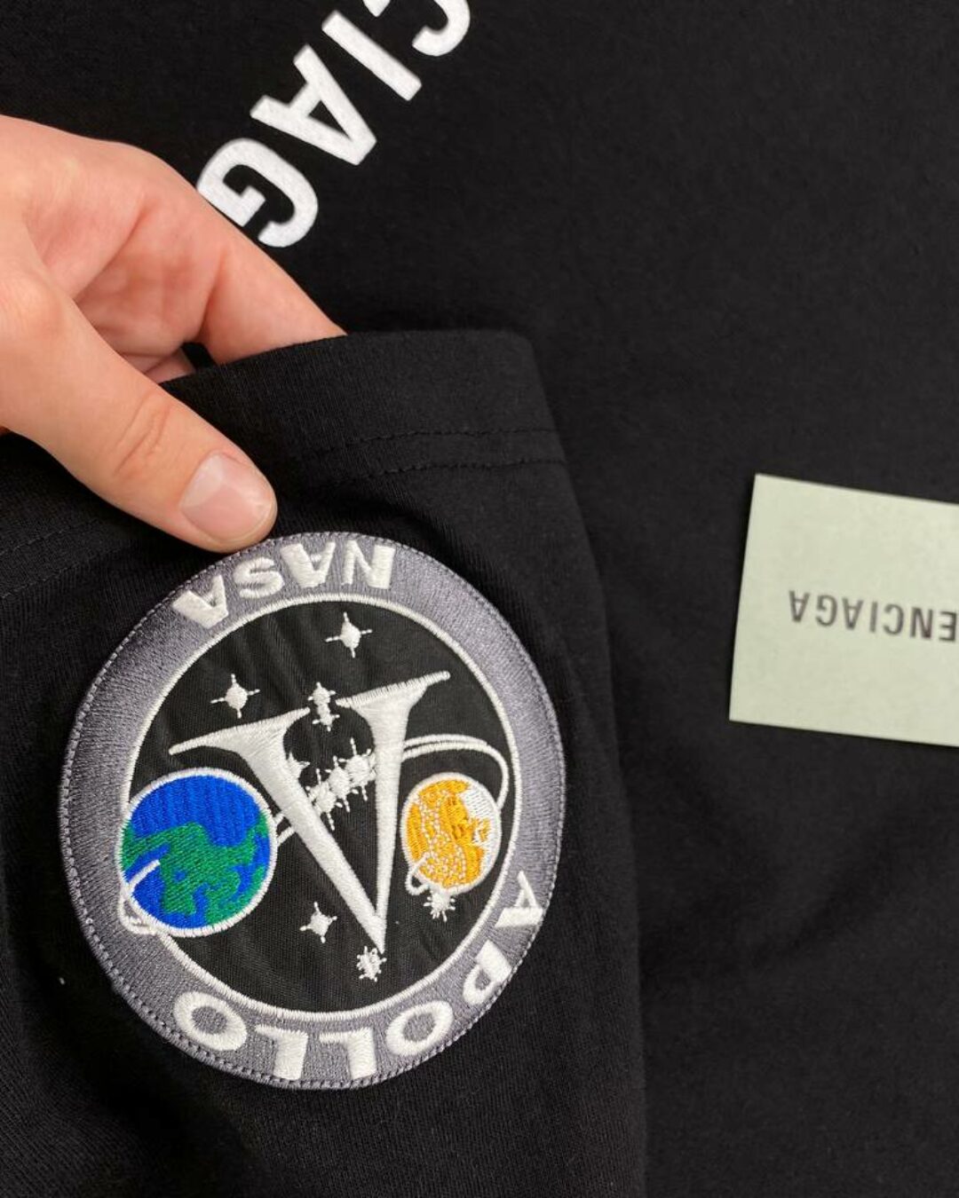 Футболка Balenciaga — изображение 5