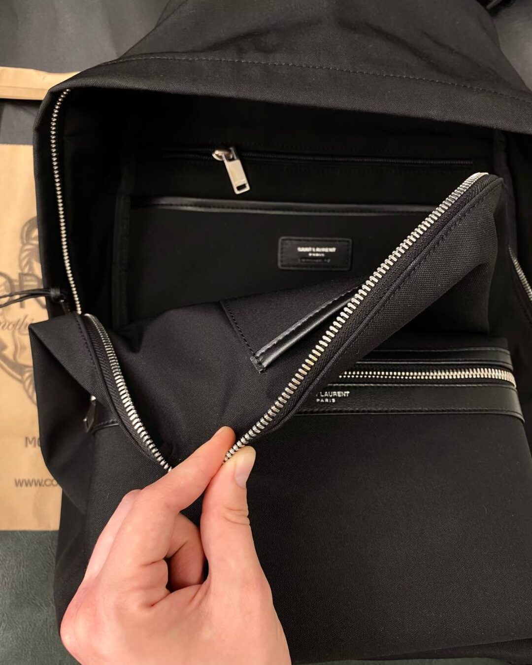 Рюкзак Yves Saint Laurent — изображение 8