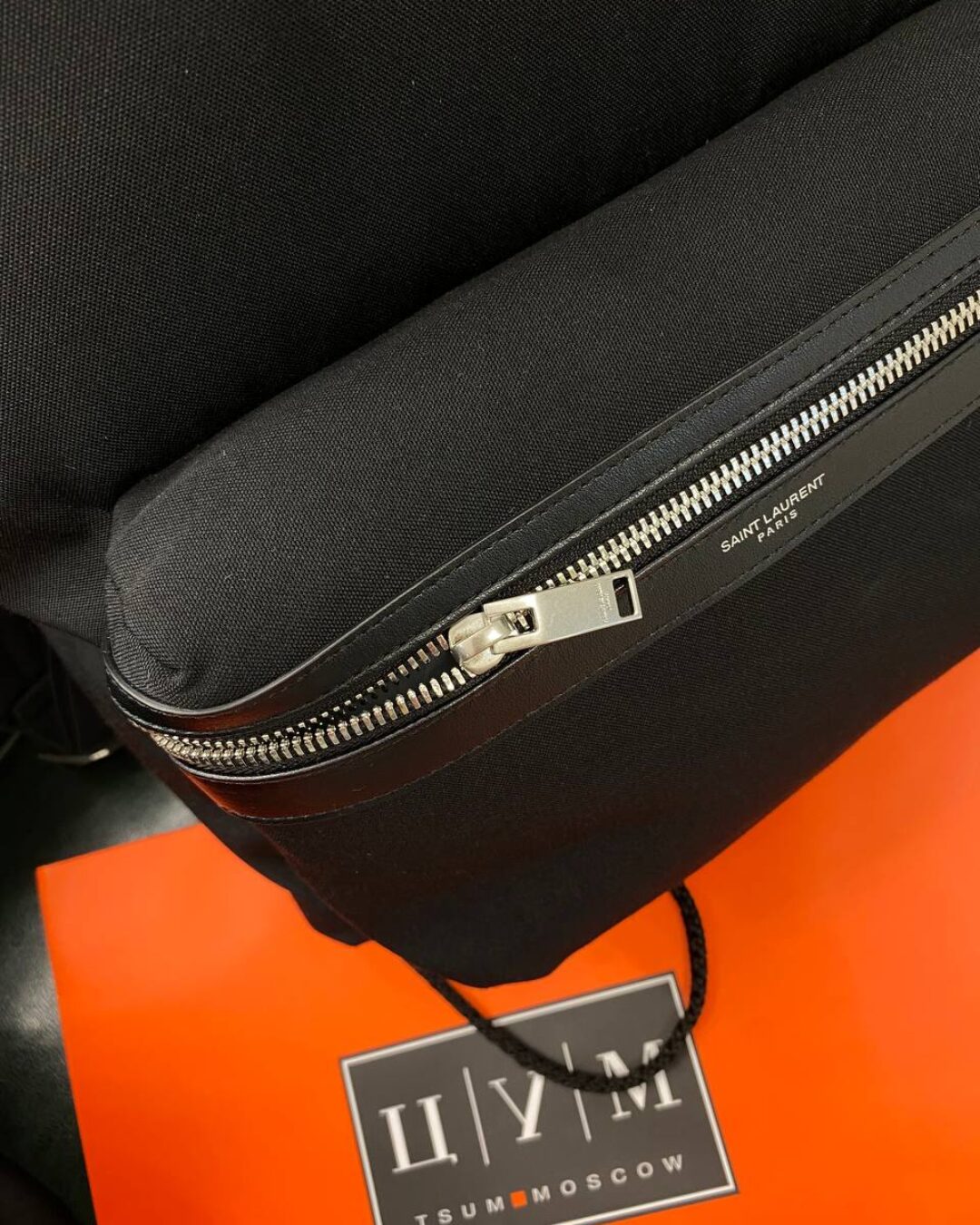 Рюкзак Yves Saint Laurent — изображение 6