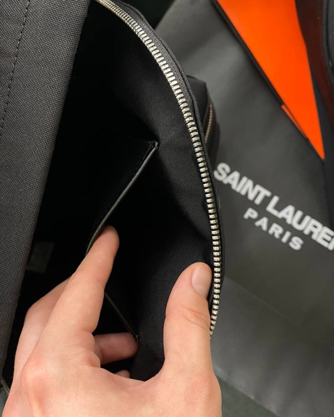 Рюкзак Yves Saint Laurent — изображение 5