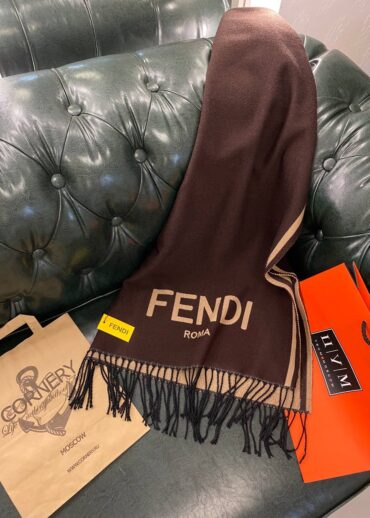 Шарф Fendi