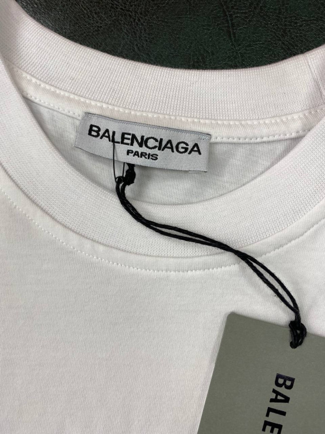Футболка Balenciaga — изображение 3