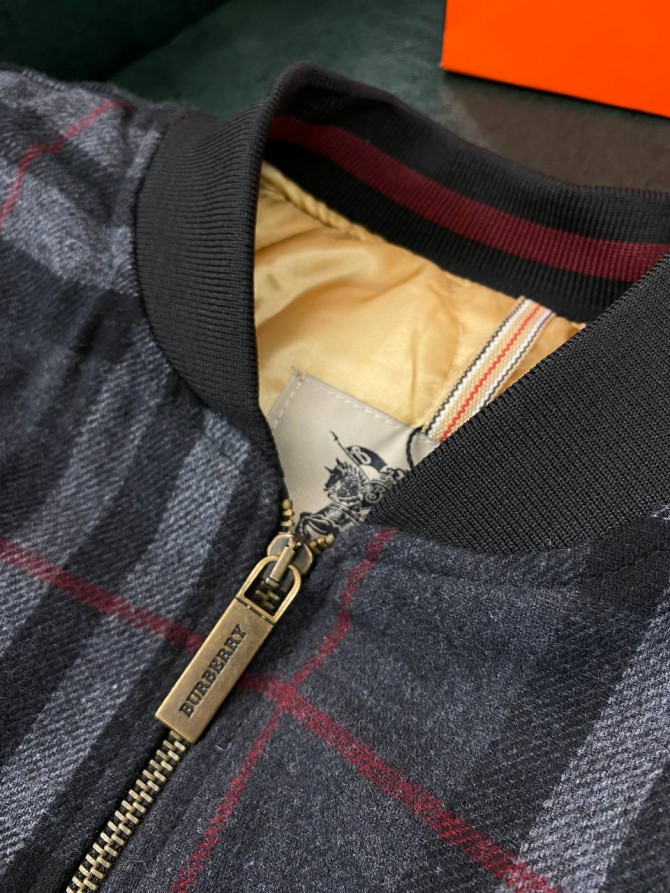 Бомбер Burberry — изображение 4