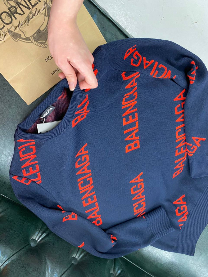 Свитер Balenciaga — изображение 6