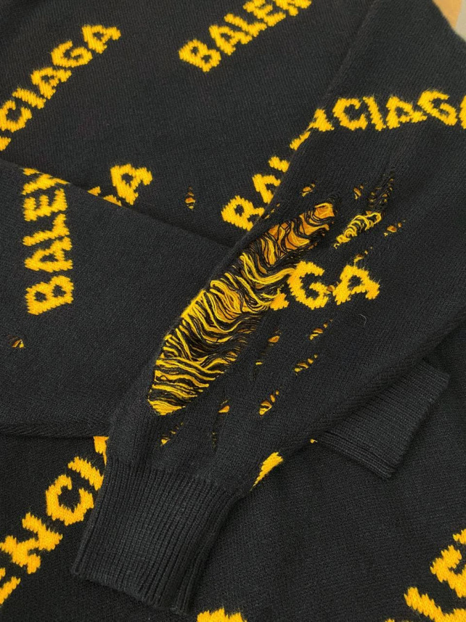 Свитер Balenciaga — изображение 7