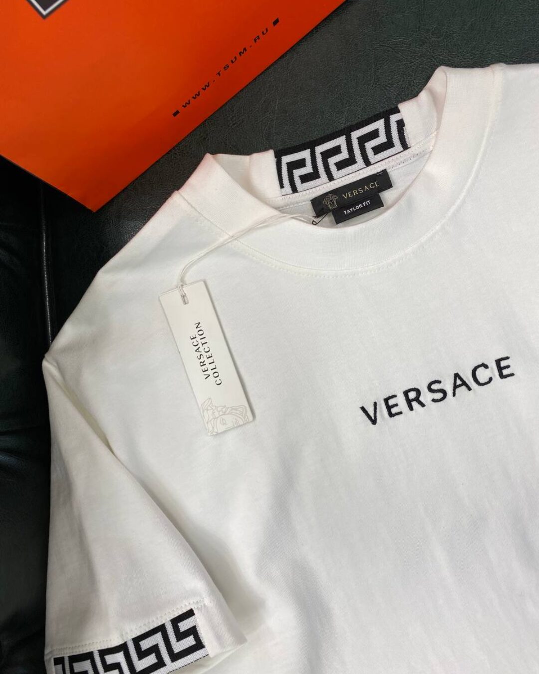 Футболка Versace — изображение 6