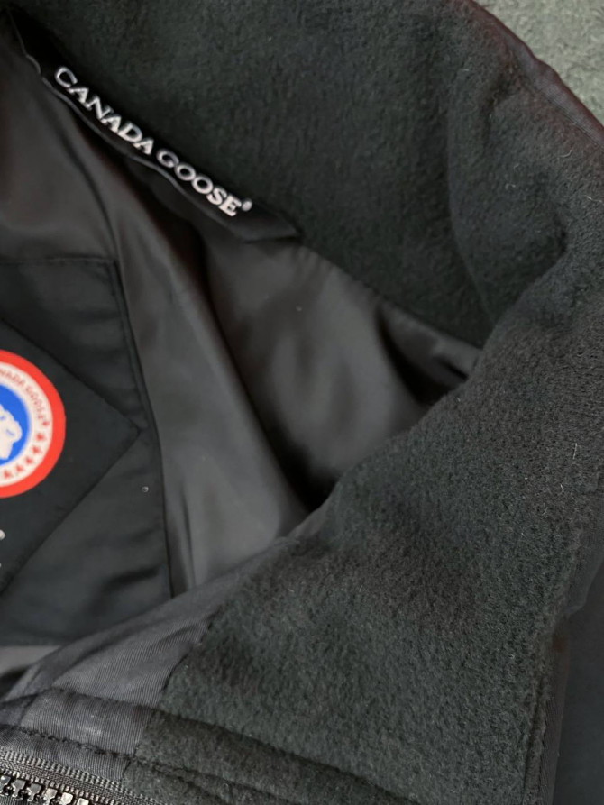 Жилет Canada Goose — изображение 8