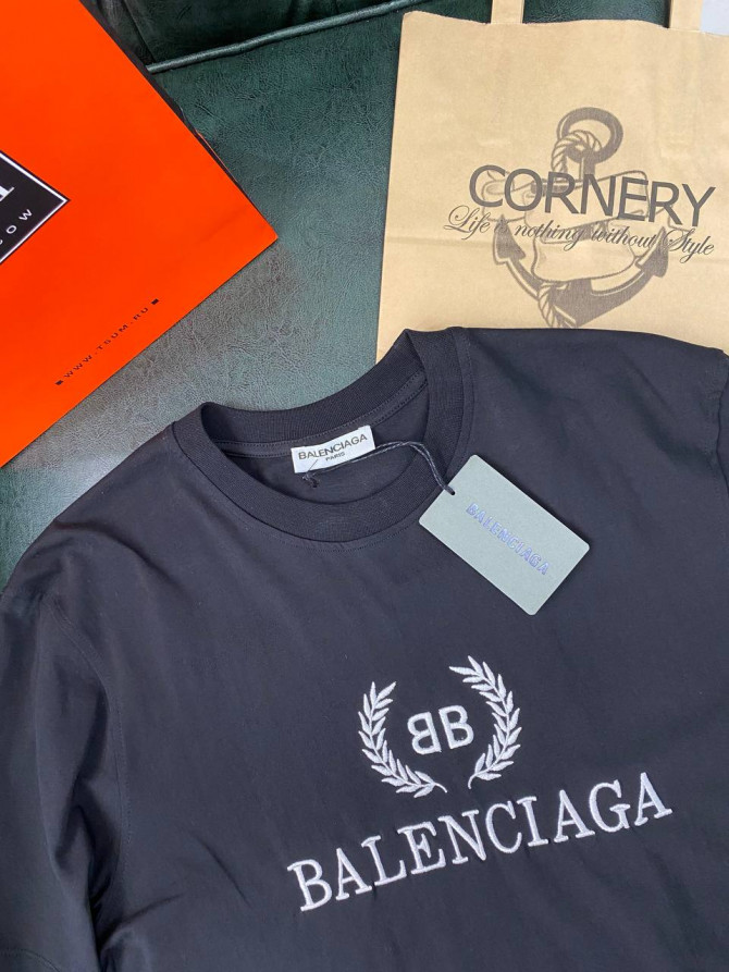 Футболка Balenciaga — изображение 4