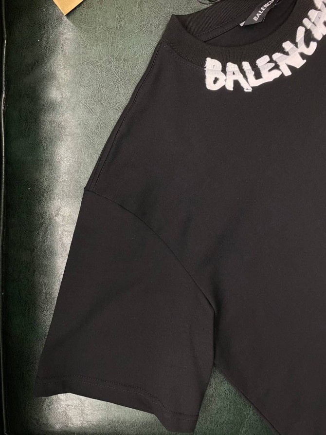 Футболка Balenciaga — изображение 6