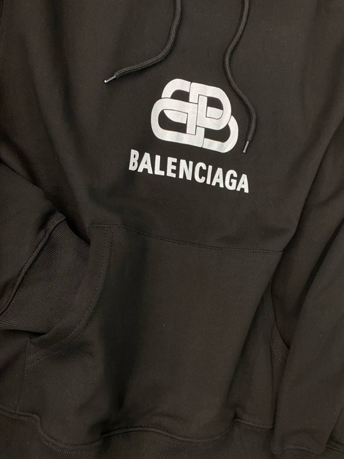 Худи Balenciaga — изображение 5