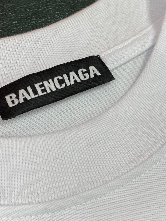 Футболка Balenciaga — изображение 5