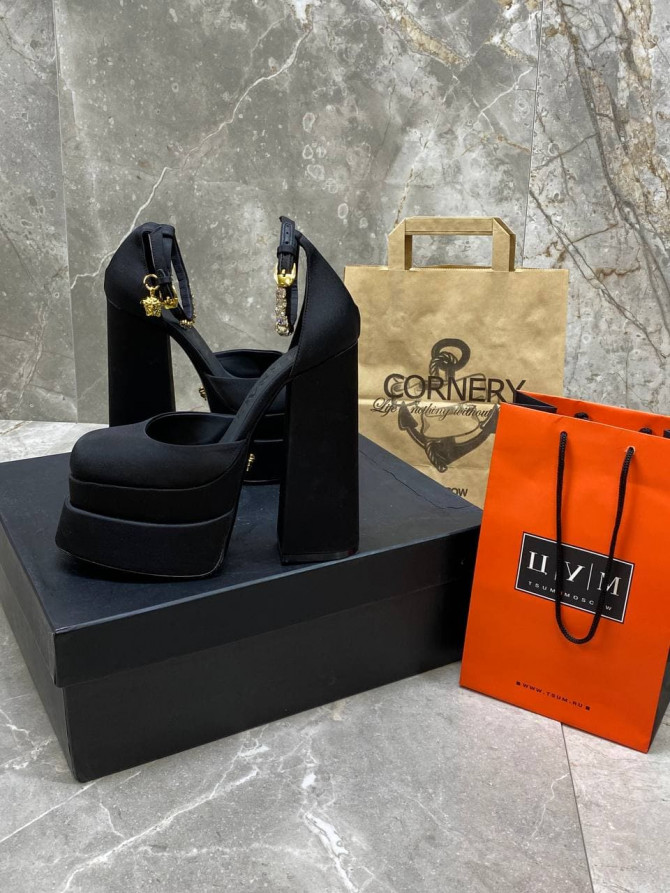 Туфли Versace — изображение 4