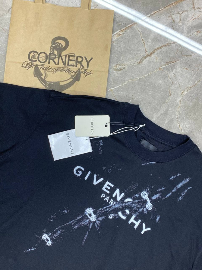 Футболка Givenchy — изображение 3