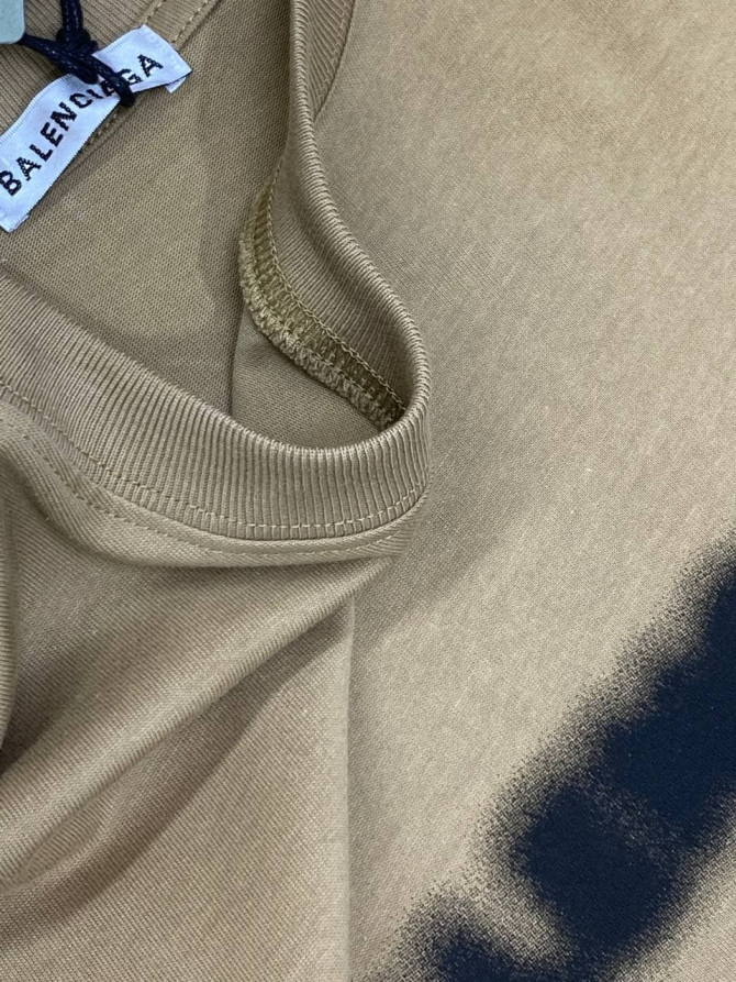Футболка Balenciaga — изображение 6