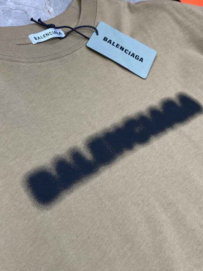 Футболка Balenciaga — изображение 5