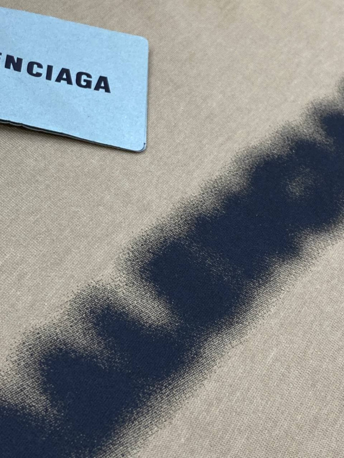Футболка Balenciaga — изображение 3