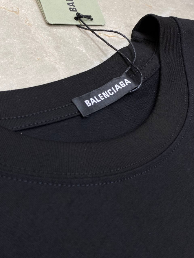 Футболка Balenciaga — изображение 2