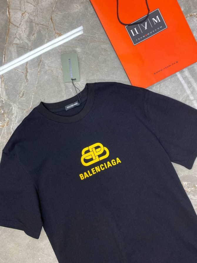 Футболка Balenciaga — изображение 3