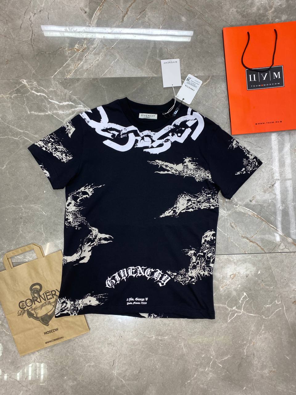 Футболка Givenchy — фото 1