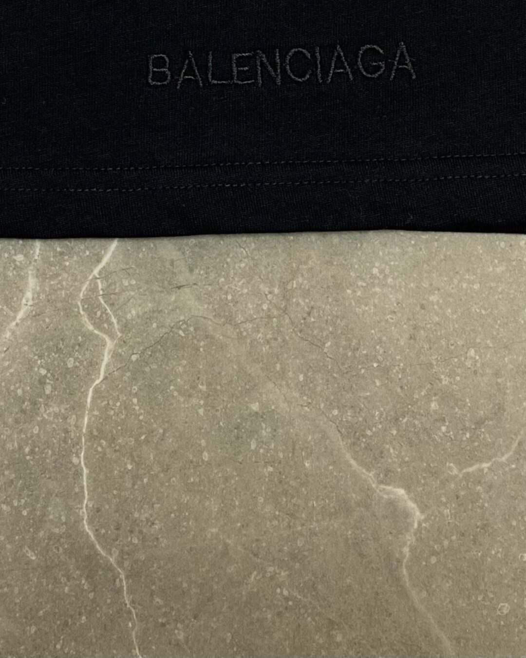 Футболка Balenciaga — изображение 5