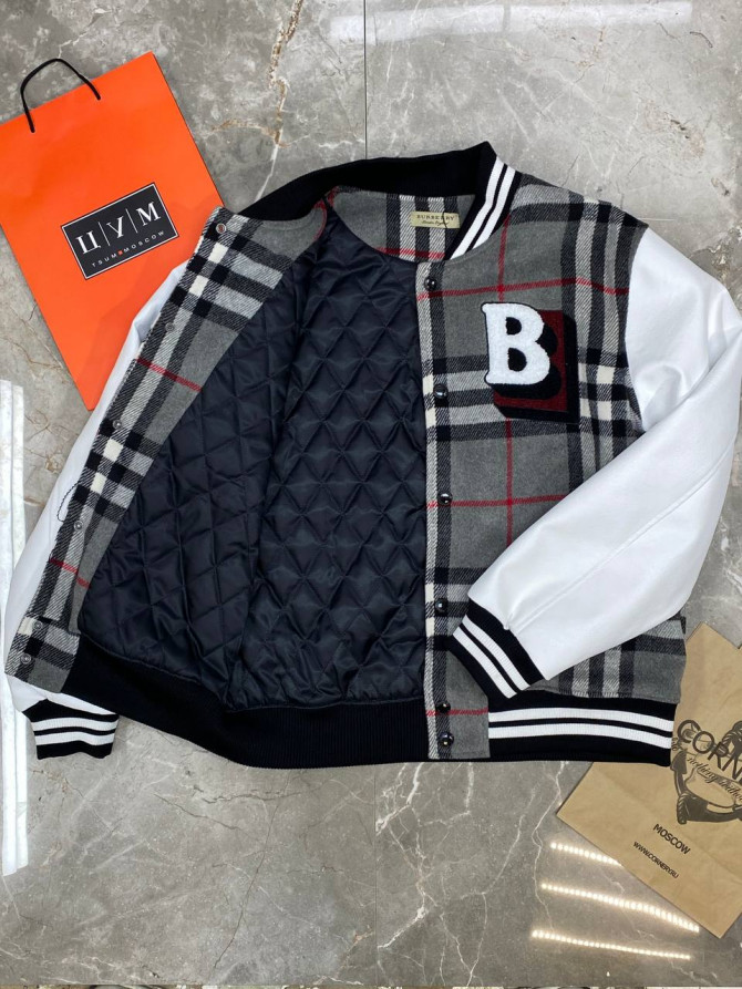 Бомбер Burberry — изображение 2